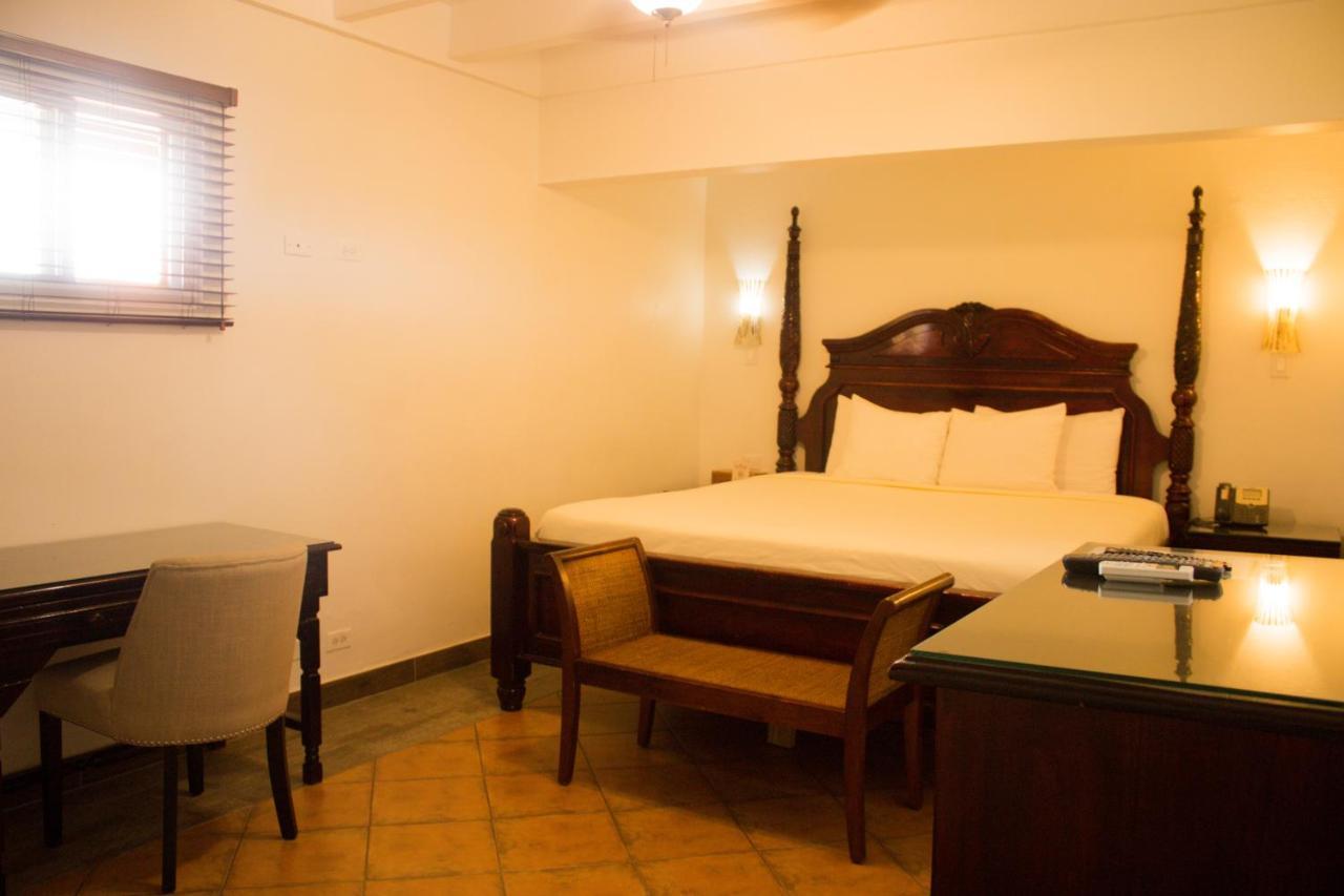 Altamont West Hotel Montego Bay Exterior foto