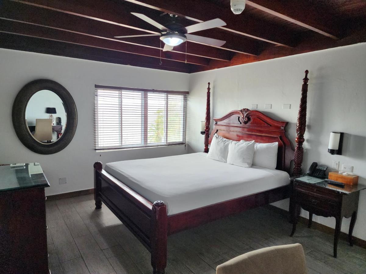 Altamont West Hotel Montego Bay Exterior foto