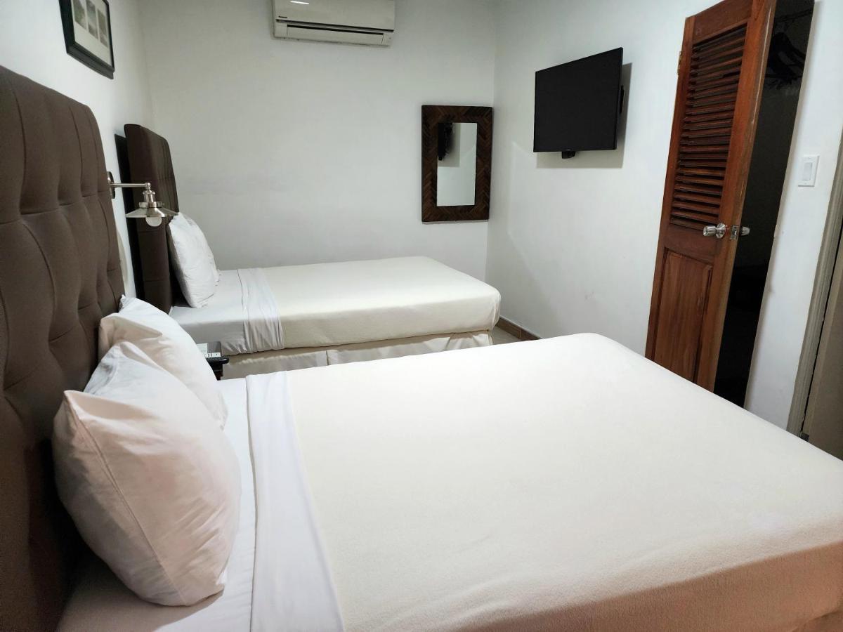 Altamont West Hotel Montego Bay Exterior foto