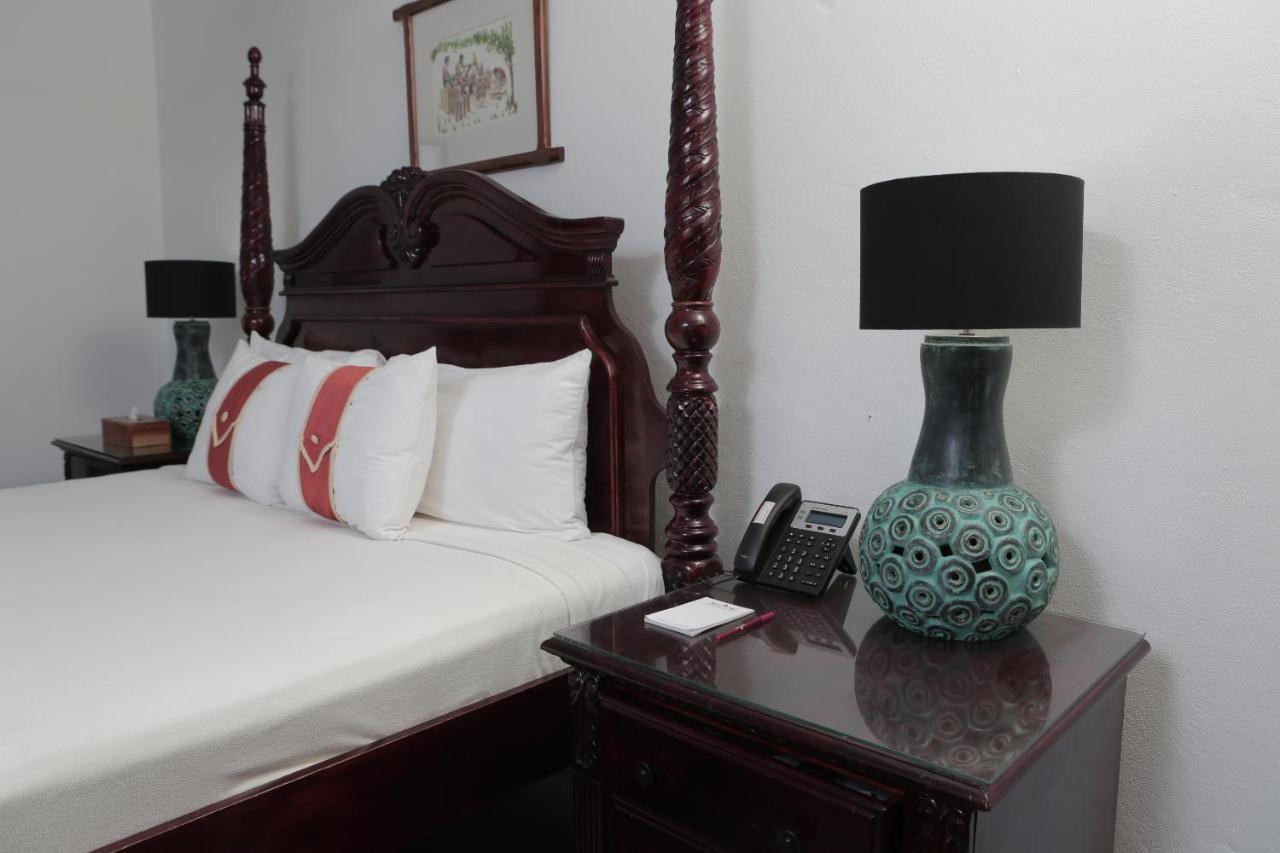 Altamont West Hotel Montego Bay Exterior foto
